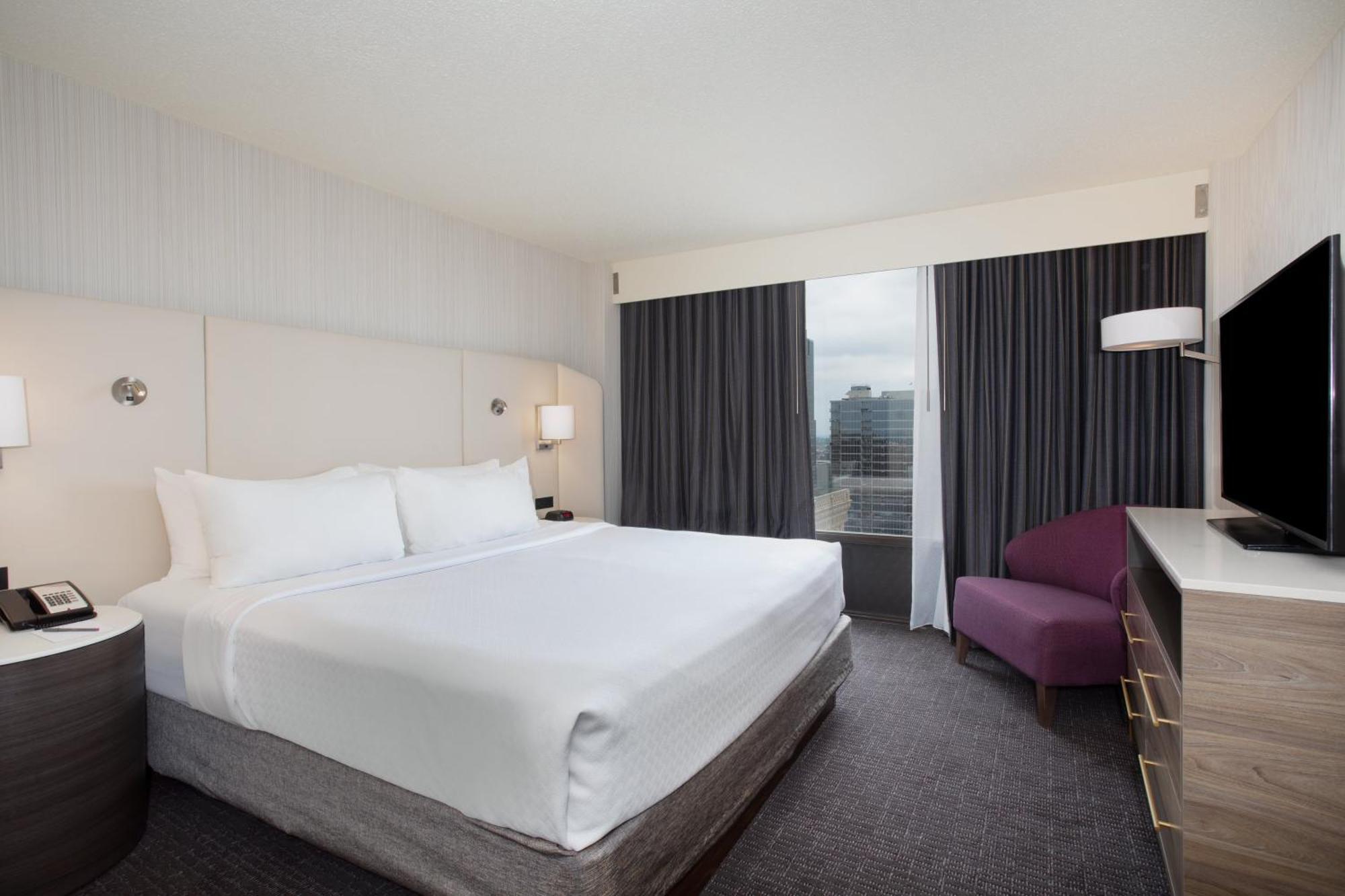 One-Bedroom King Suite with City View