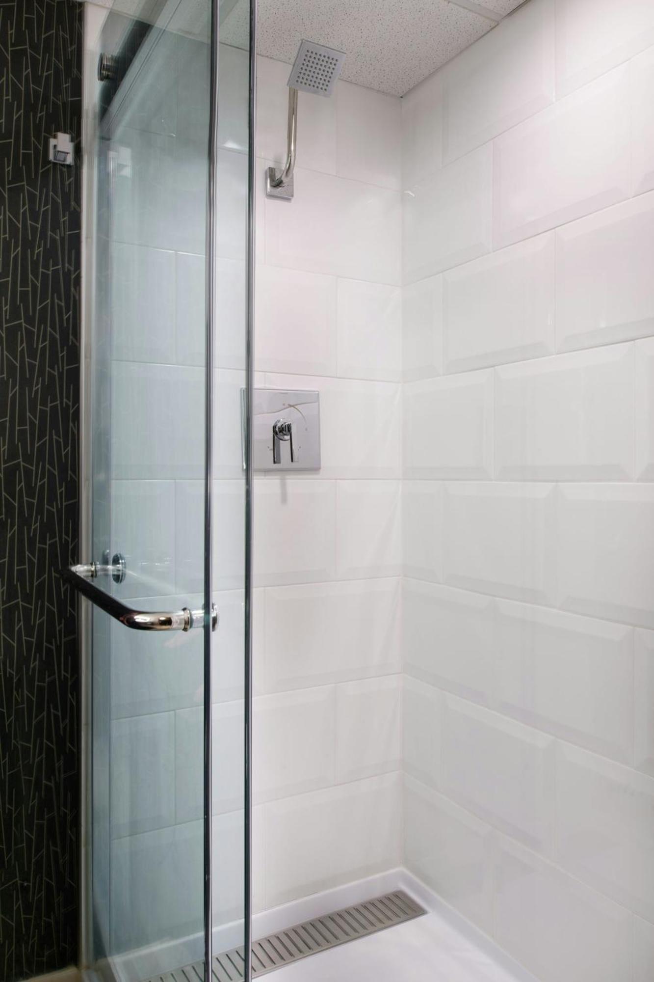 Concierge level, Guest room, 1 King or 2 Double, High floor