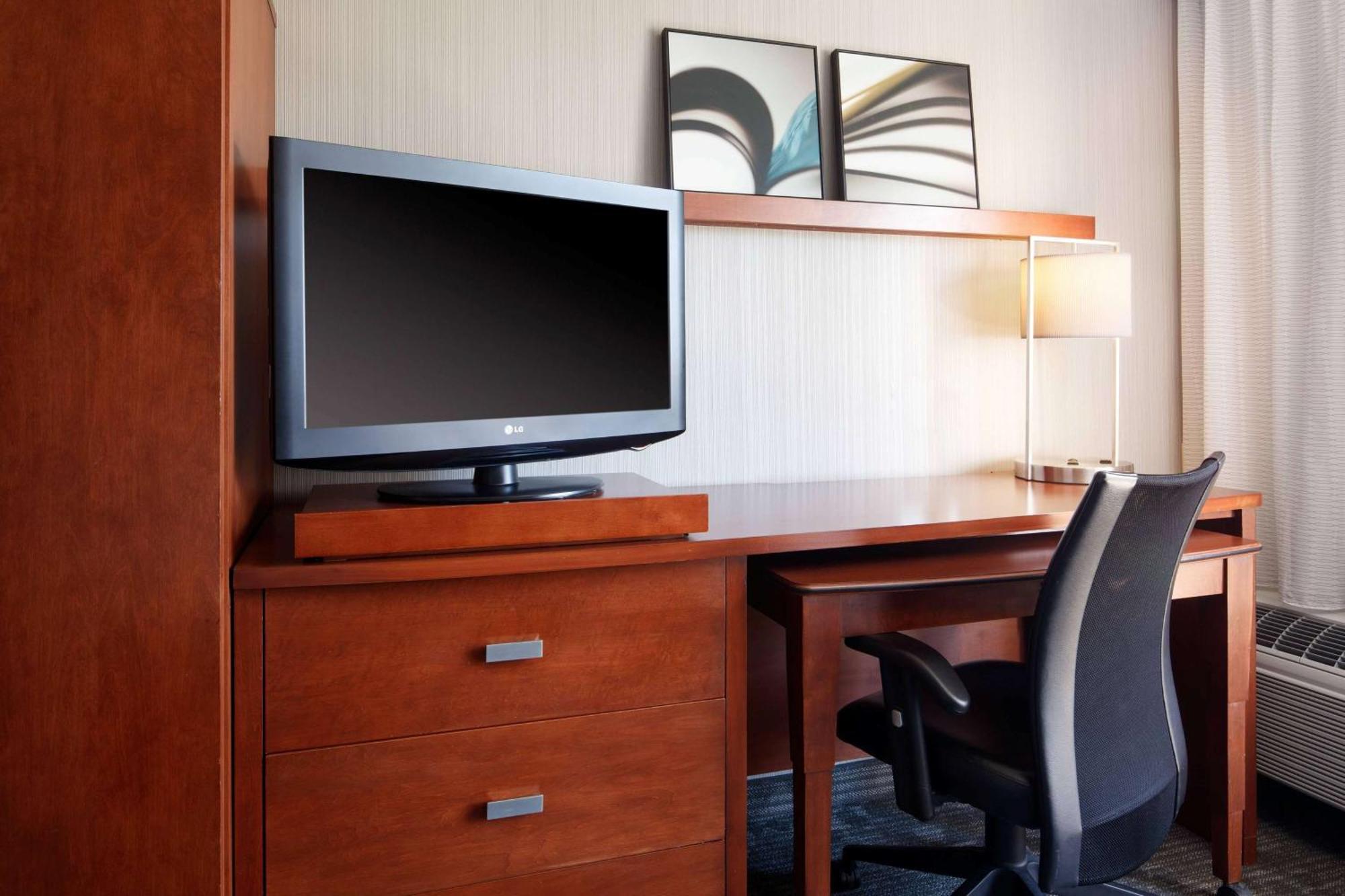 King Room with Sofabed