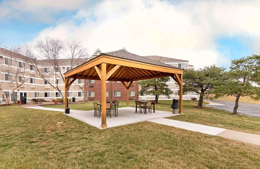 Extended Stay America Suites - Kansas City - Airport - Tiffany Springs-1