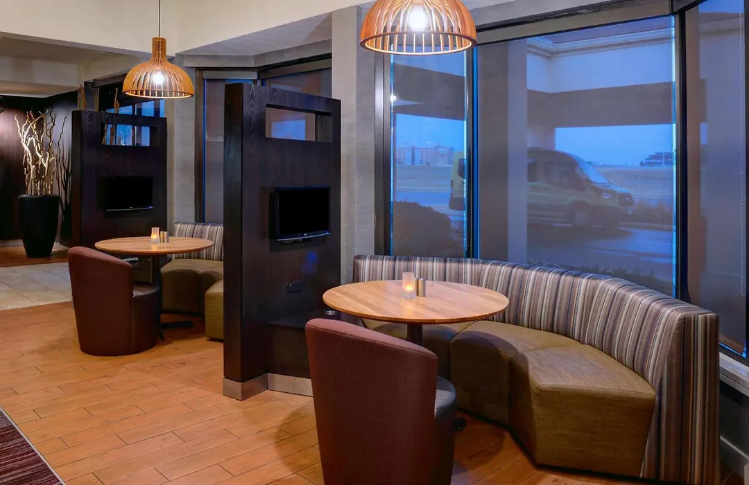 Sonesta Select Kansas City Airport Tiffany Springs-1