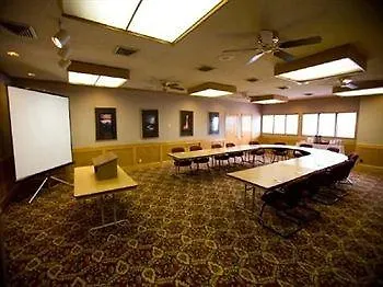 Chase Suite Hotel Kansas City Airport-3